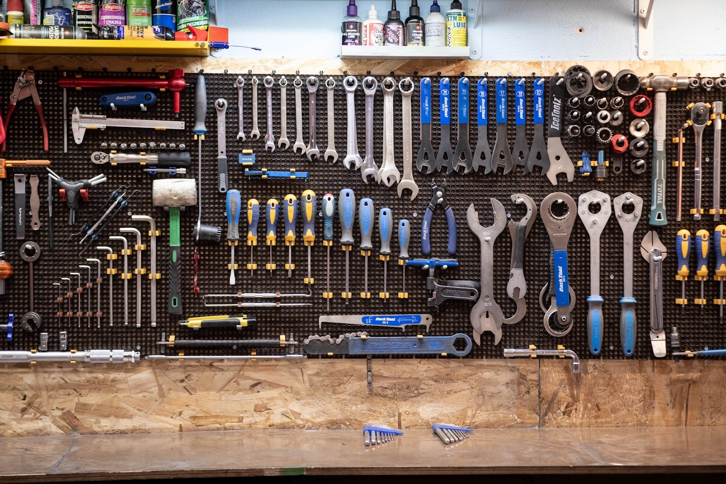 Segurança e precisão no uso de equipamentos pneumáticos